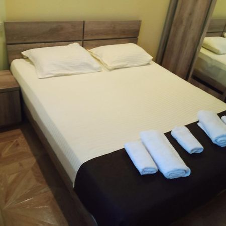 Hotel Porto Franco à Batoumi Extérieur photo
