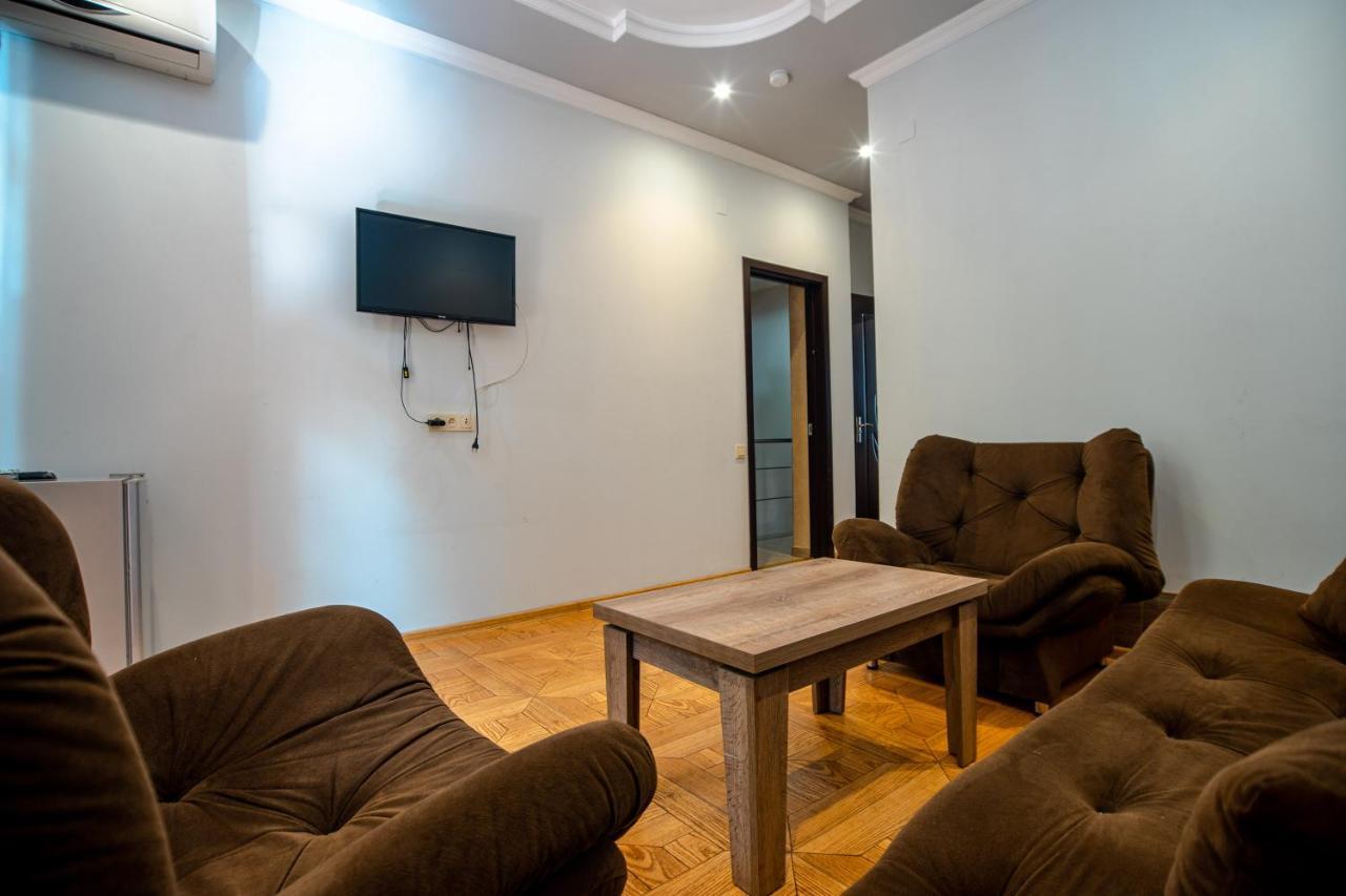 Hotel Porto Franco à Batoumi Extérieur photo