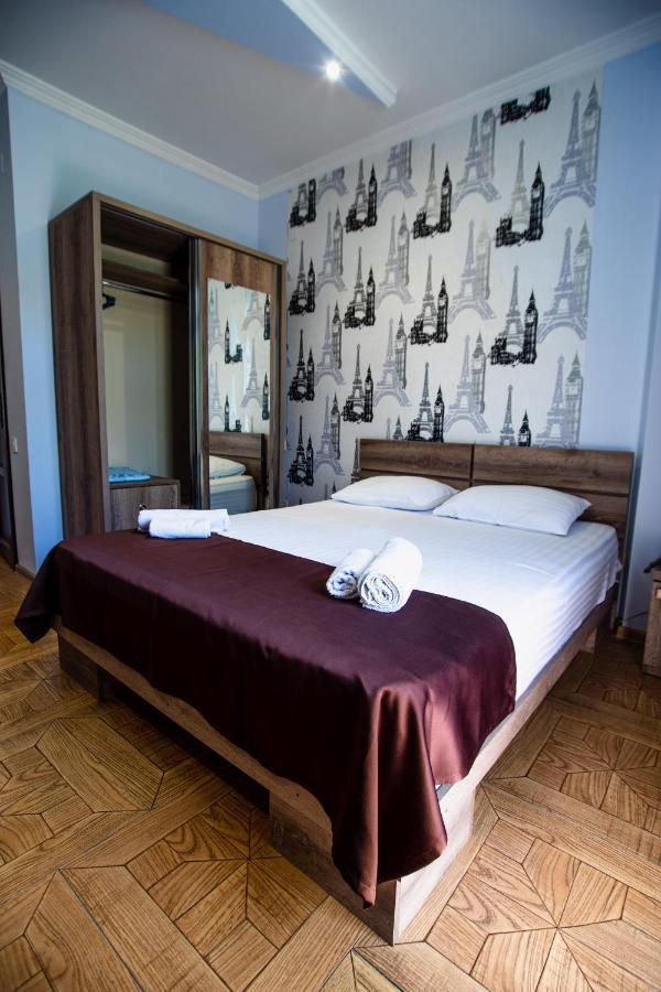 Hotel Porto Franco à Batoumi Extérieur photo