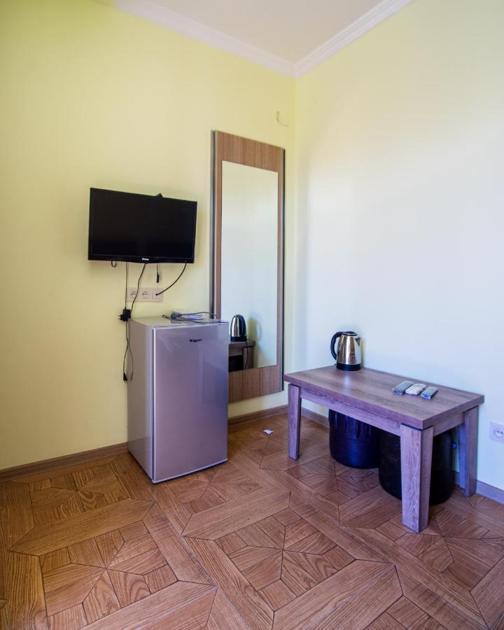 Hotel Porto Franco à Batoumi Extérieur photo