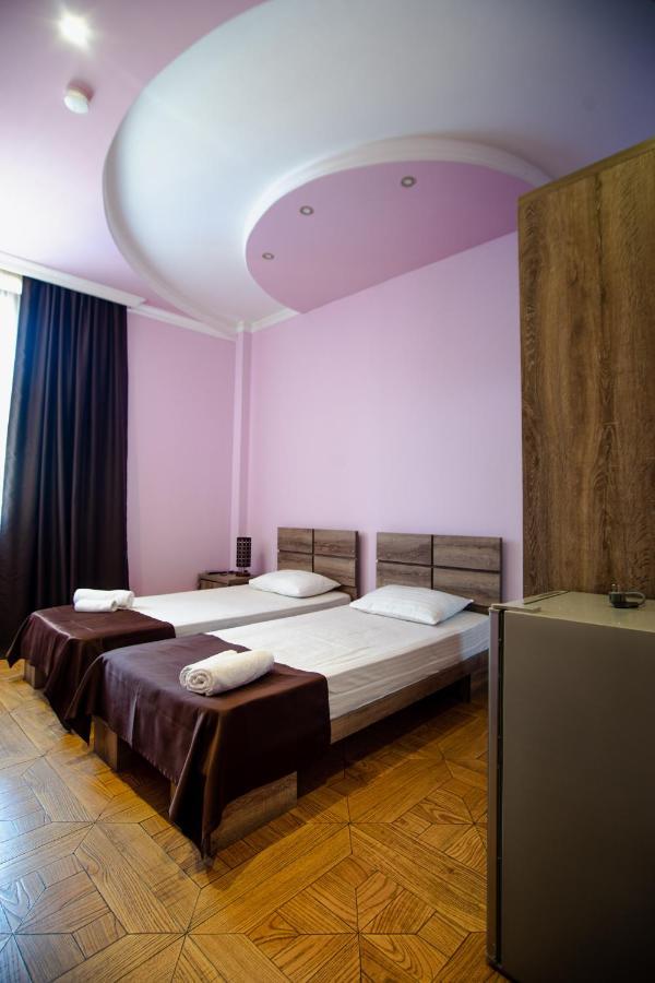 Hotel Porto Franco à Batoumi Extérieur photo