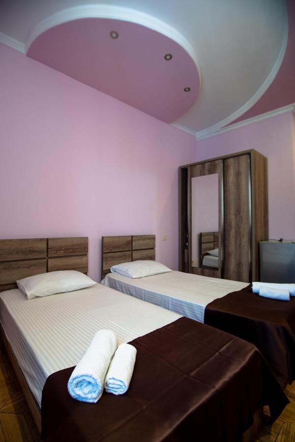 Hotel Porto Franco à Batoumi Extérieur photo