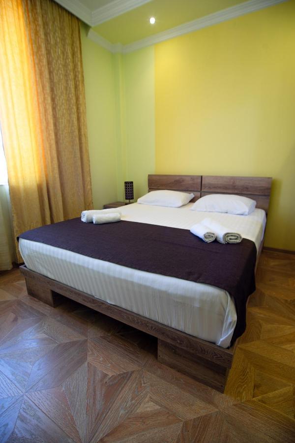 Hotel Porto Franco à Batoumi Extérieur photo